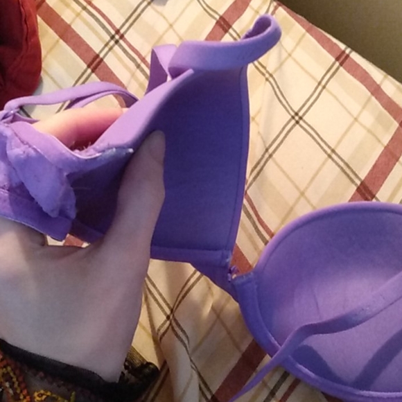 Bra lot - Picture 5 of 8